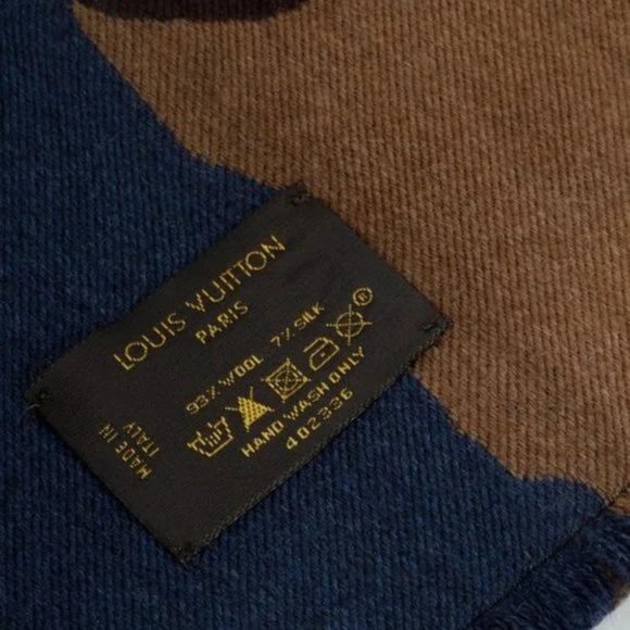 Louis Vuitton Navy Brown Letters Wool Scarf - Picture 6 of 7